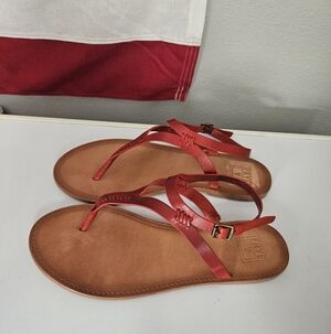 Frye Ruth Whipstitch Flat Thong Sandals
